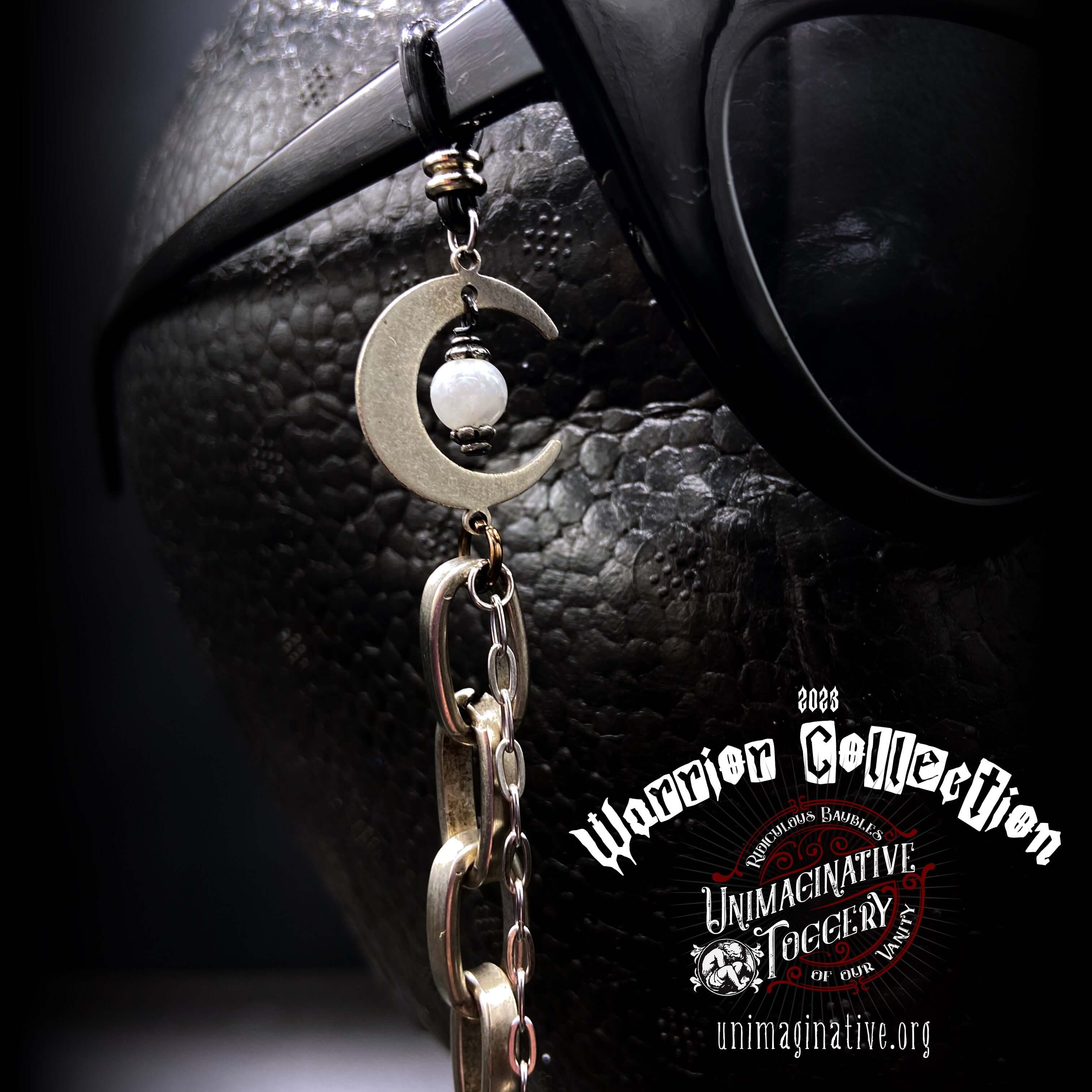 The Lycaconia eyeglass chain