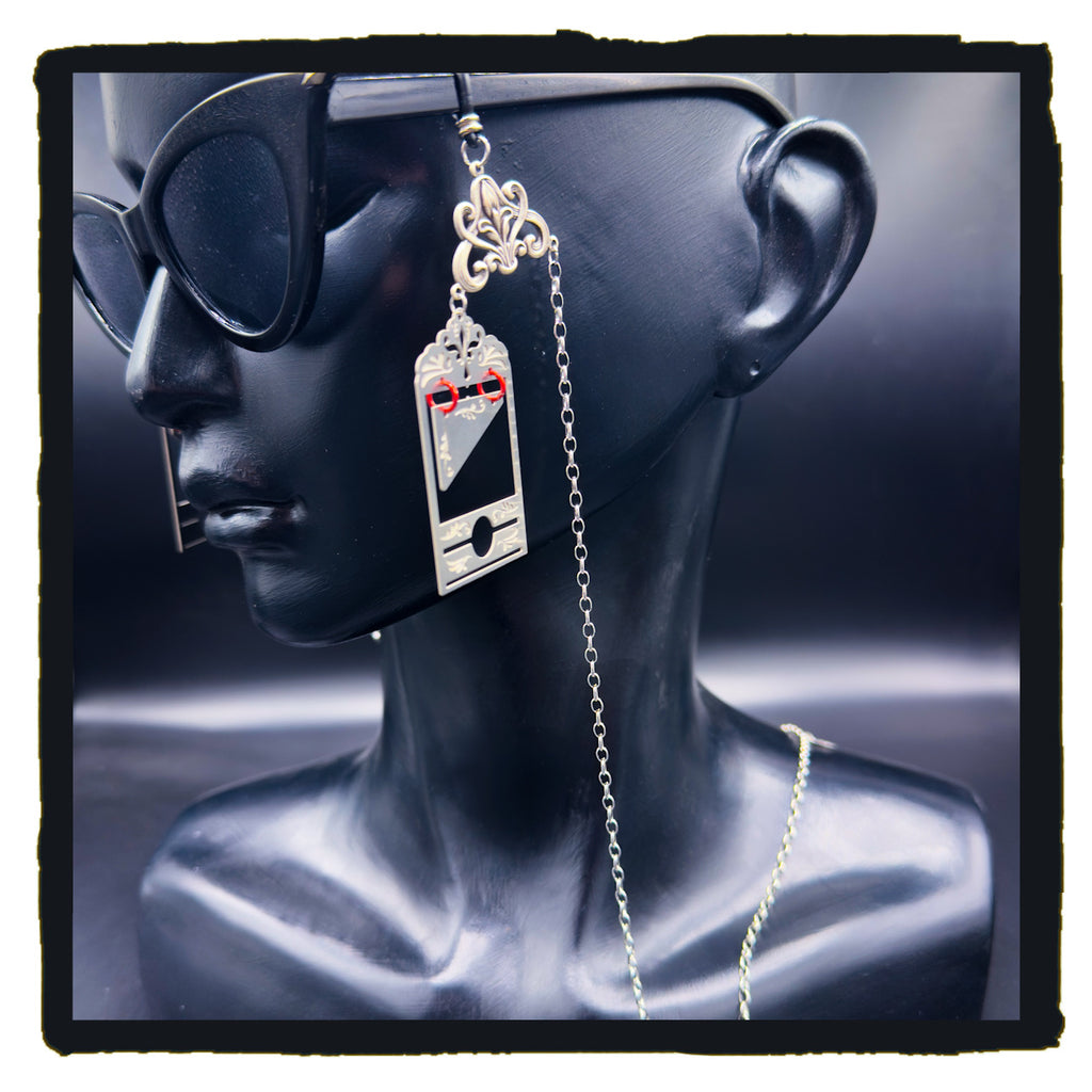 Headless is the New Skinny eyewear chain