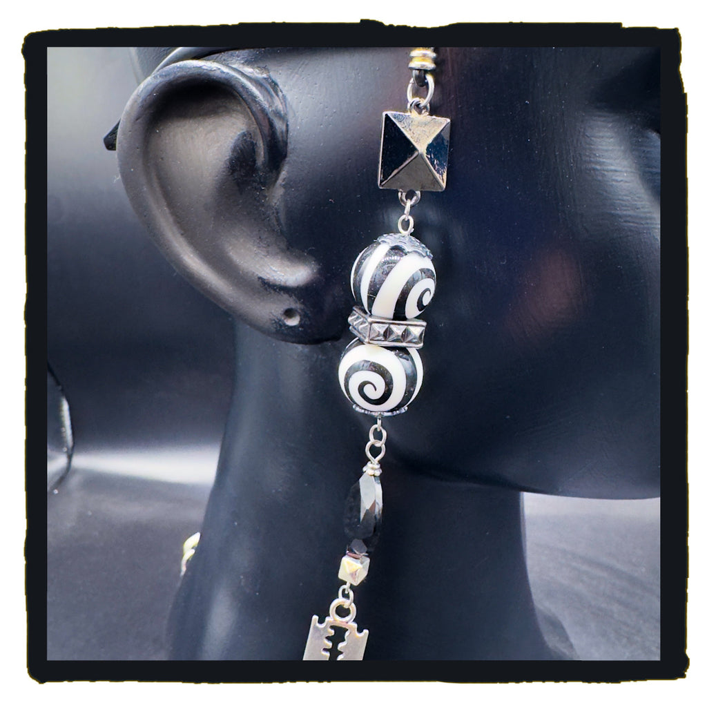 Headcase eyewear chain