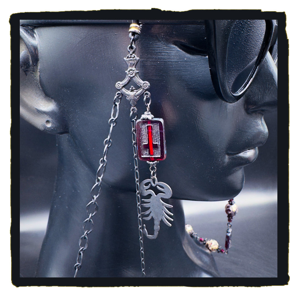 The Vanessa Ives eyewear chains