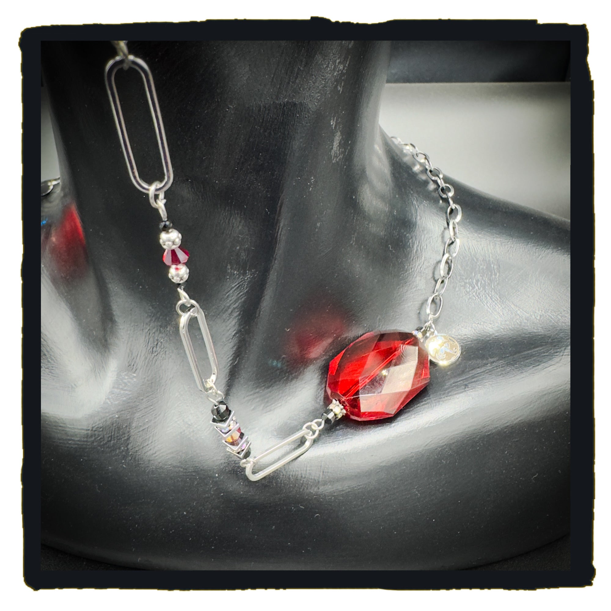 Sanguine eyewear chain