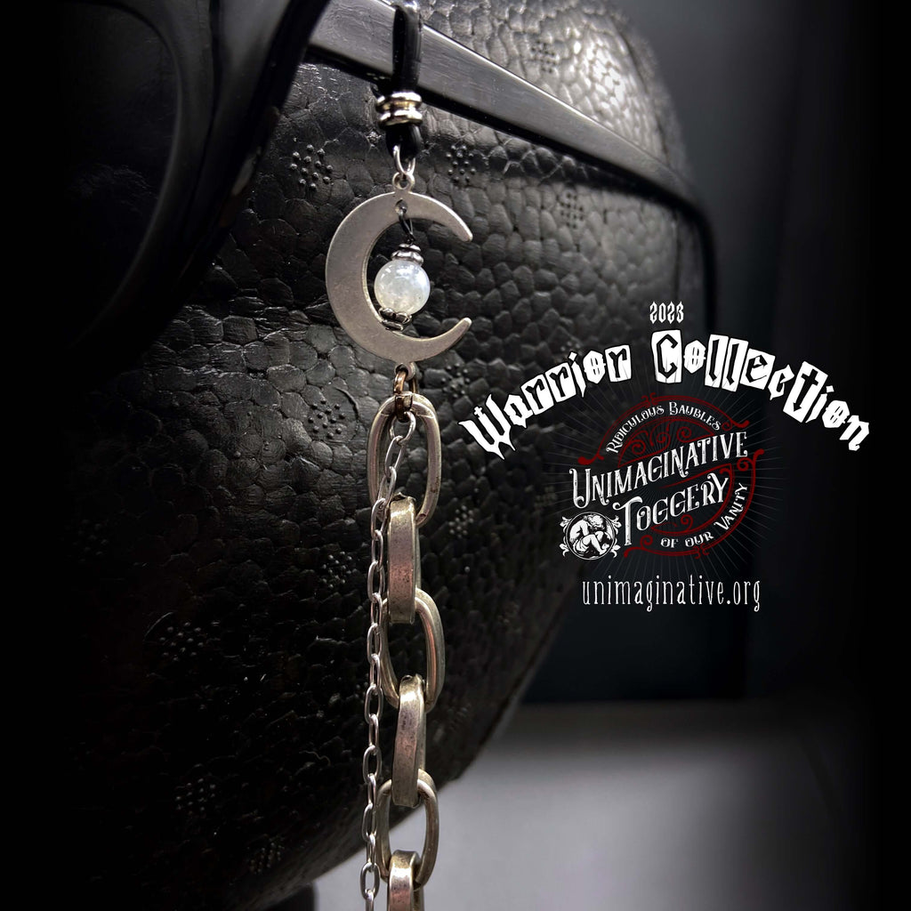 The Lycaconia eyeglass chain