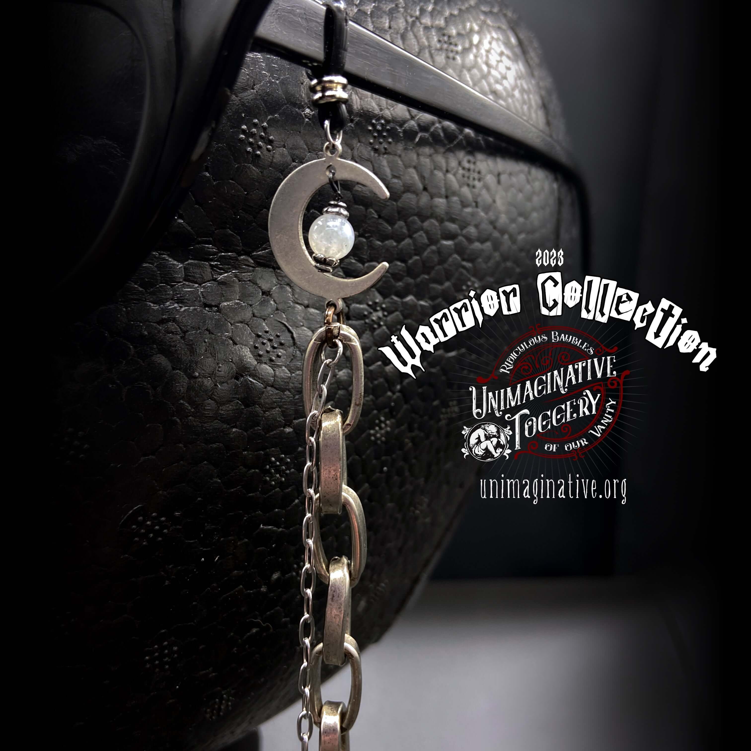 The Lycaconia eyeglass chain
