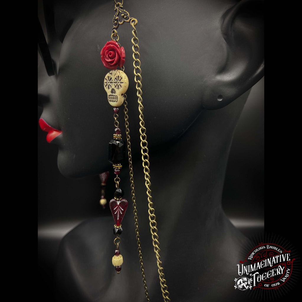 War of Roses - Unimaginative By Charli Siebert