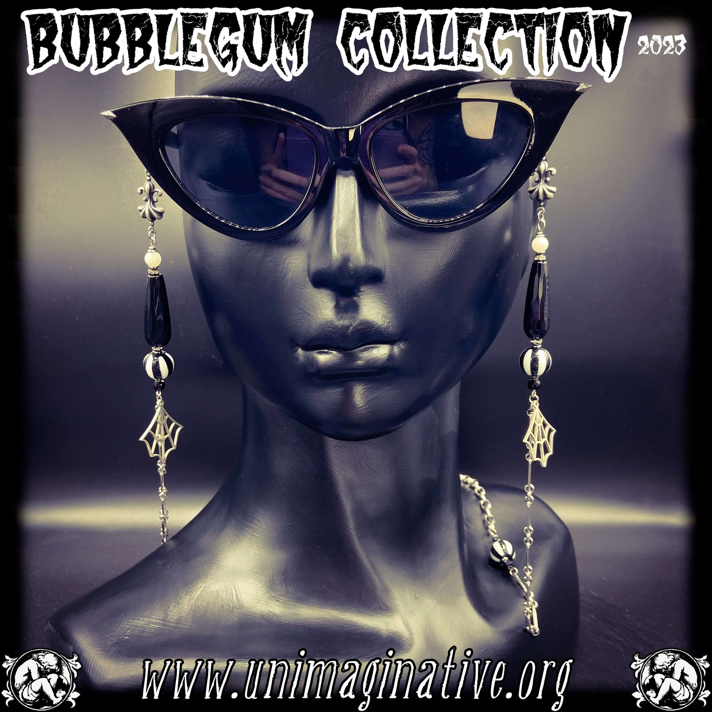 A Little Bit Burton - Unimaginative By Charli Siebert